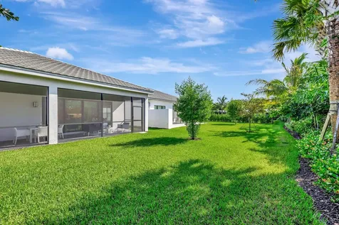 9291 Mountain Pine Grove Boynton Beach FL 33473
