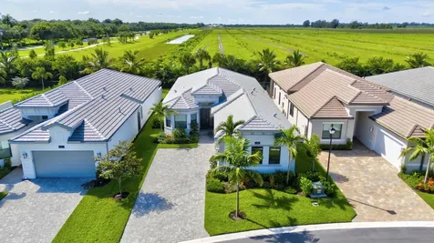 9291 Mountain Pine Grove Boynton Beach FL 33473