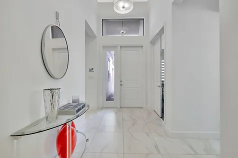 9291 Mountain Pine Grove Boynton Beach FL 33473