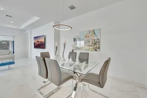 9291 Mountain Pine Grove Boynton Beach FL 33473