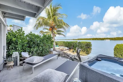 2404 Harbour Cove Drive Hutchinson Island FL 34949
