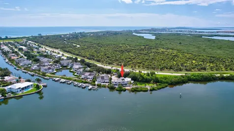 2404 Harbour Cove Drive Hutchinson Island FL 34949