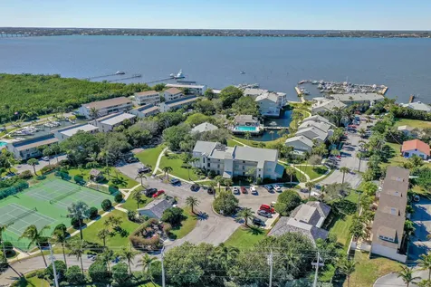 1550 Ne Ocean Boulevard Stuart FL 34996