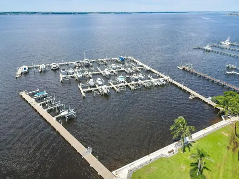 1550 Ne Ocean Boulevard Stuart FL 34996