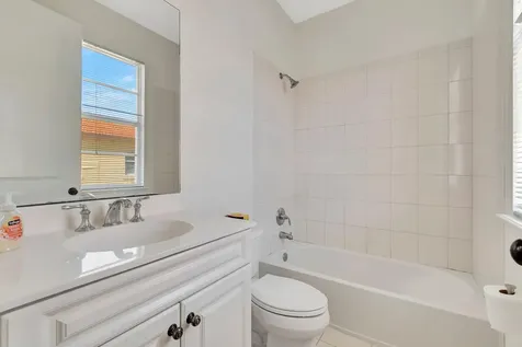 32 Via Floresta Drive Boca Raton FL 33487