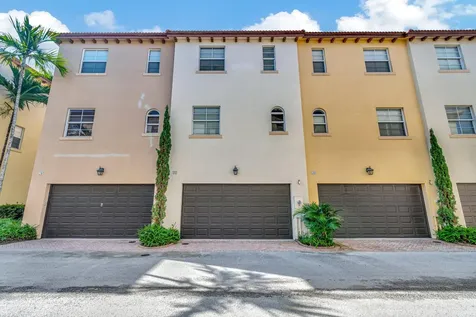 32 Via Floresta Drive Boca Raton FL 33487