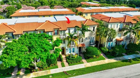 32 Via Floresta Drive Boca Raton FL 33487