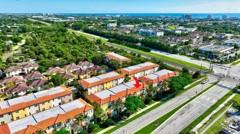 32 Via Floresta Drive Boca Raton FL 33487
