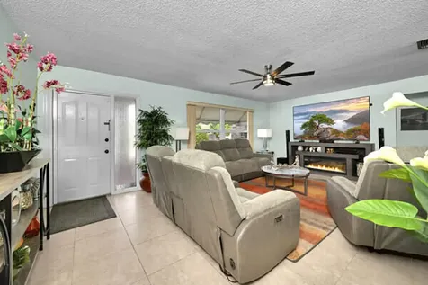 6406 Nw 57th Court Tamarac FL 33321