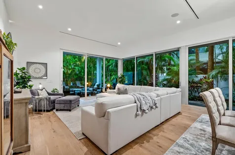322 Ne 7th Avenue Delray Beach FL 33483