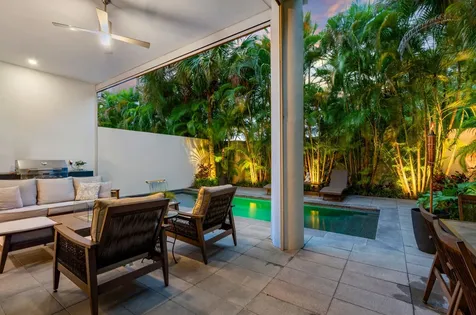 322 Ne 7th Avenue Delray Beach FL 33483