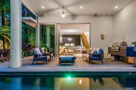 322 Ne 7th Avenue Delray Beach FL 33483
