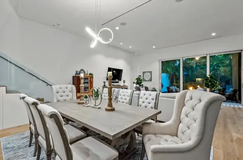 322 Ne 7th Avenue Delray Beach FL 33483