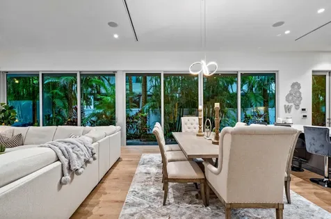 322 Ne 7th Avenue Delray Beach FL 33483