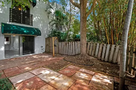 690 Se 23rd Avenue Pompano Beach FL 33062