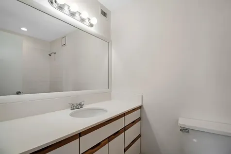 690 Se 23rd Avenue Pompano Beach FL 33062