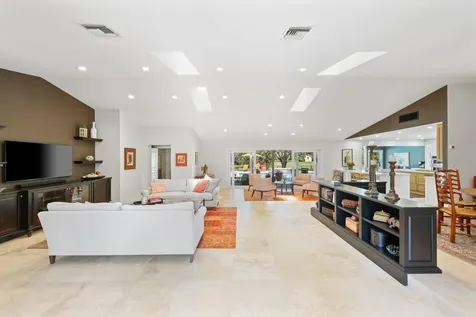 2081 Nw 25th Street Boca Raton FL 33431