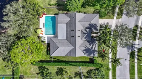 2081 Nw 25th Street Boca Raton FL 33431