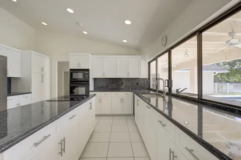 7441 Estrella Circle Boca Raton FL 33433