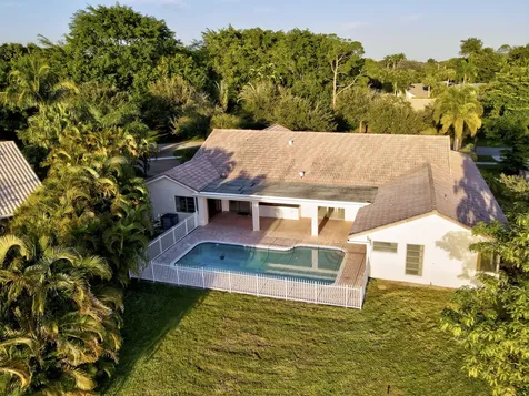 7441 Estrella Circle Boca Raton FL 33433