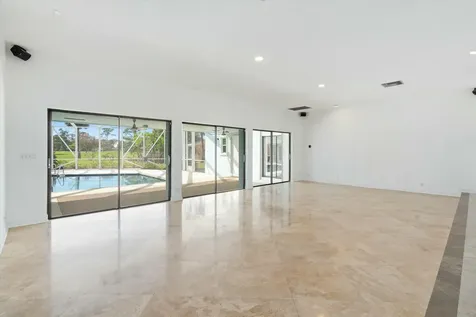 301 N Country Club Drive Atlantis FL 33462