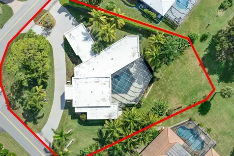 301 N Country Club Drive Atlantis FL 33462