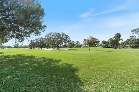 301 N Country Club Drive Atlantis FL 33462