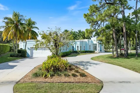301 N Country Club Drive Atlantis FL 33462