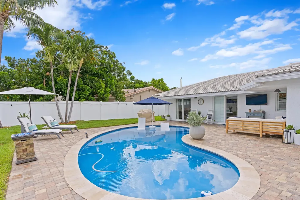 1609 Nw 8th Street Boca Raton FL 33486