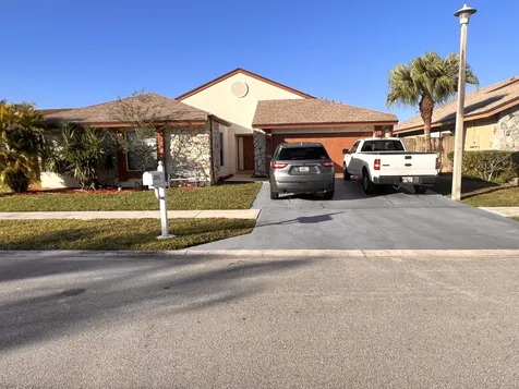 20991 Woodspring Avenue Boca Raton FL 33428
