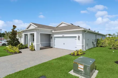 10443 Nw Dreamweaver Road Port Saint Lucie FL 34987