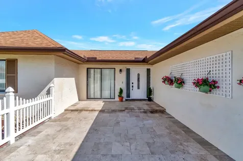 10298 Green Trail Drive Boynton Beach FL 33436
