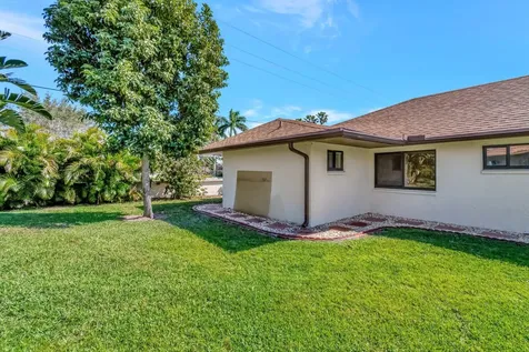 10298 Green Trail Drive Boynton Beach FL 33436