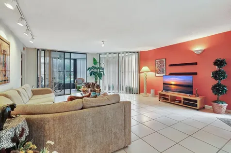 7449 Glendevon Lane Delray Beach FL 33446
