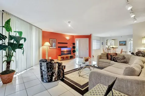 7449 Glendevon Lane Delray Beach FL 33446