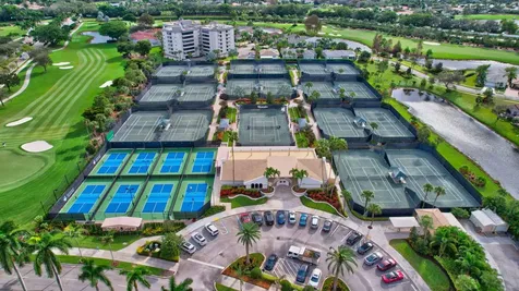 7449 Glendevon Lane Delray Beach FL 33446