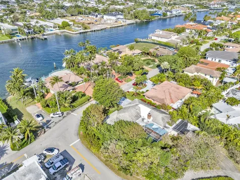 100 Ne Spanish Trail Boca Raton FL 33432