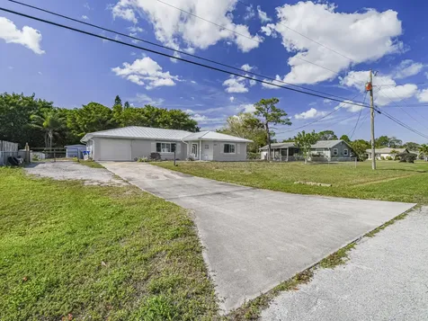 8075 134th Street Sebastian FL 32958