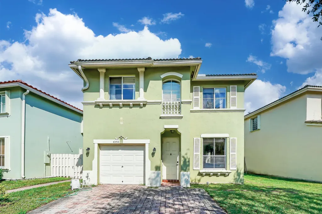 4252 Lake Tahoe Circle West Palm Beach FL 33409