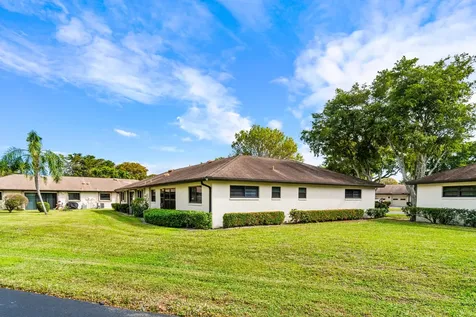 4831 Dovewood Circle Boynton Beach FL 33436