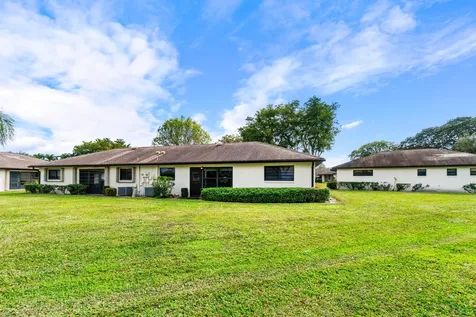 4831 Dovewood Circle Boynton Beach FL 33436
