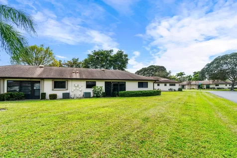 4831 Dovewood Circle Boynton Beach FL 33436