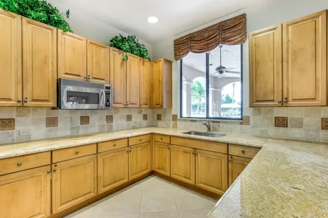 8740 Sandy Crest Lane Boynton Beach FL 33473