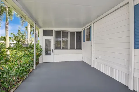 18005 Huapi Bay Boynton Beach FL 33436