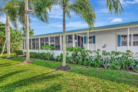 18005 Huapi Bay Boynton Beach FL 33436
