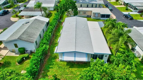 18005 Huapi Bay Boynton Beach FL 33436