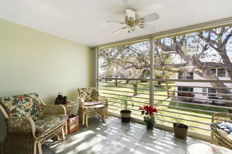 9 Westwood Avenue Tequesta FL 33469