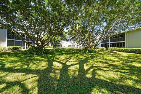 9 Westwood Avenue Tequesta FL 33469