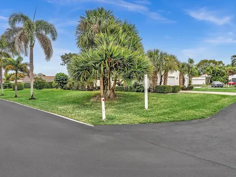 5584 Ainsley Court Boynton Beach FL 33437