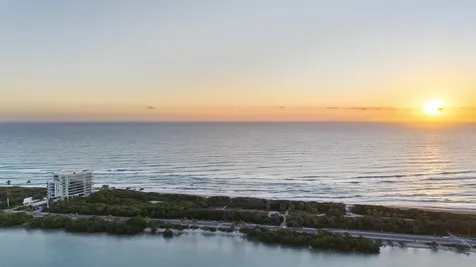 1500 S Beach Road Tequesta FL 33469